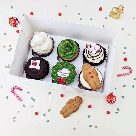 Six Christmas cupcakes Image
